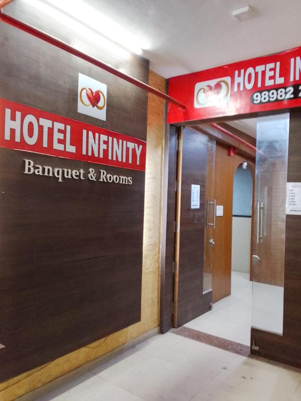 Infinity Rooms & Banquet Surat Eksteriør bilde